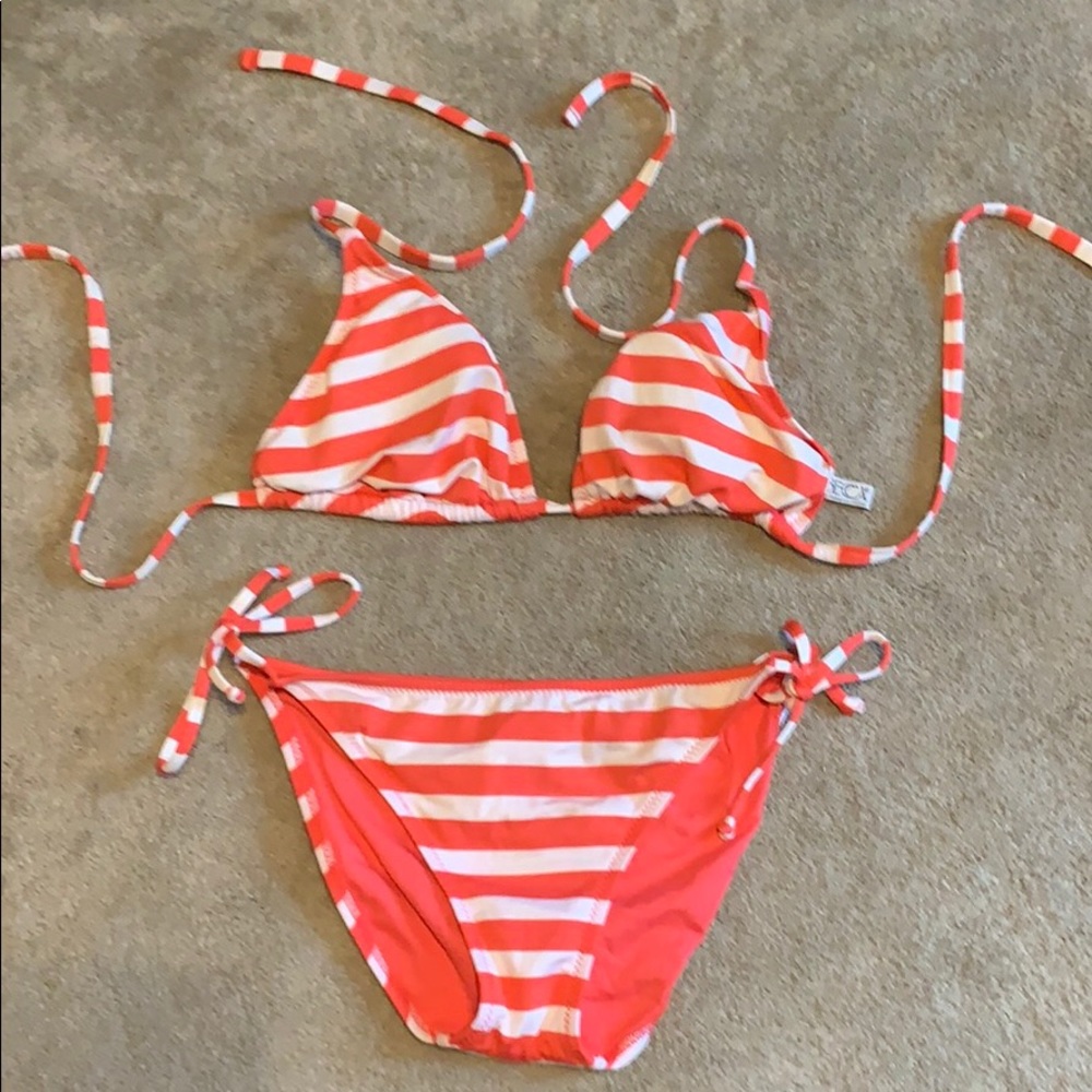 Striped bikini 👙